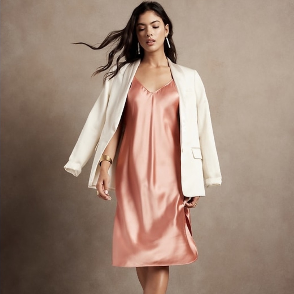 NEW Banana Republic Bliss Silk rose gold slip dress size Medium. NWOT